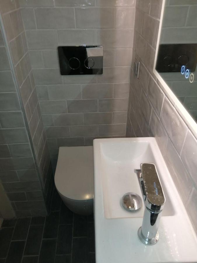 Rooms In Central Atenas Exterior foto